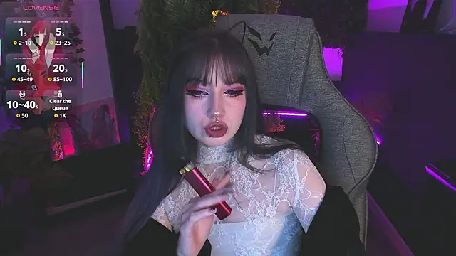 LiliLuna online show from February 13, 3:41 pm