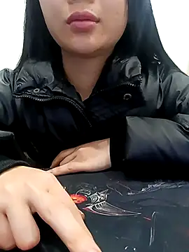 Snapshot of MinhChauXXX19 chatting on January 17, 2:11 pm MinhChauXXX19 online show from January 17, 2:11 pm