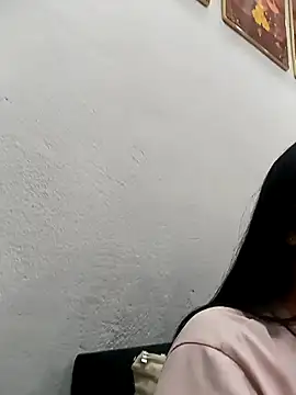 Snapshot of MinhChauXXX19 chatting on March 10, 3:50 pm MinhChauXXX19 online show from March 10, 3:50 pm