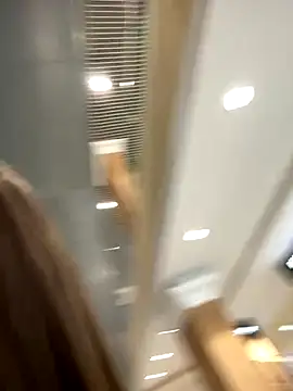 Snapshot of ElliRose chatting on November 1, 6:15 am ElliRose online show from November 1, 6:15 am