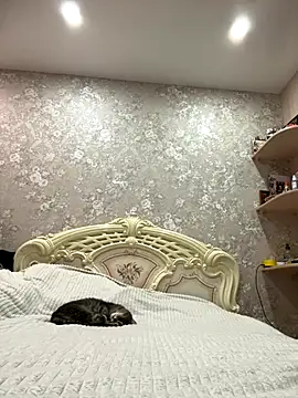 Snapshot of ElliRose chatting on November 17, 9:15 am ElliRose online show from November 17, 9:15 am