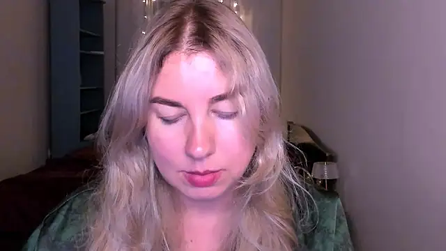 Snapshot of NancySanders chatting on July 8, 9:19 pm NancySanders online show from July 8, 9:19 pm