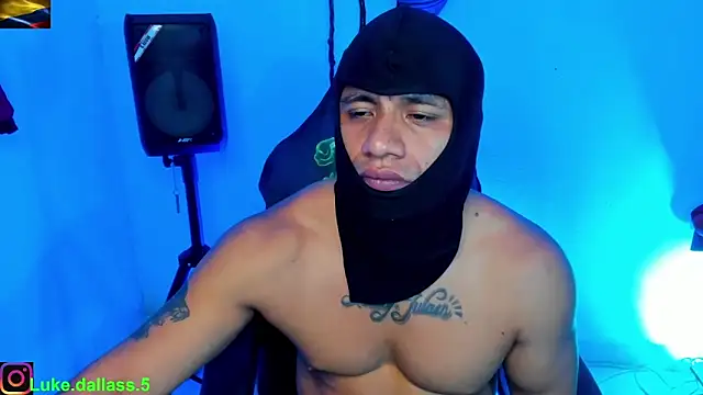Snapshot of zeus_7777 chatting on December 3, 1:02 am zeus 7777 online show from December 3, 1:02 am