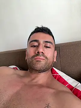 Snapshot of Morlu43 chatting on March 1, 10:23 pm Morlu43 online show from March 1, 10:23 pm