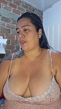 Snapshot of NARNYALABELLA chatting on October 11, 12:32 am NARNYALABELLA online show from October 11, 12:32 am