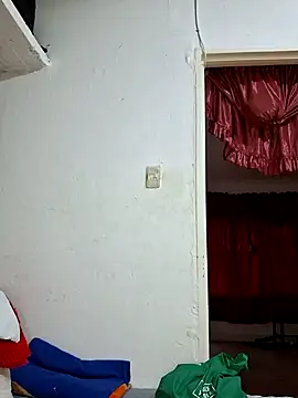 Snapshot of NARNYALABELLA chatting on October 27, 10:47 pm NARNYALABELLA online show from October 27, 10:47 pm