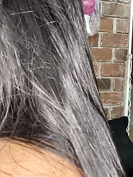 NARNYALABELLA online show from March 18, 10:40 am