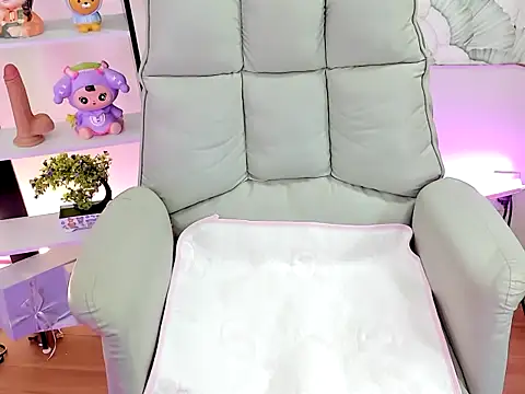 Mix-MiuMiu online show from December 3, 3:58 am