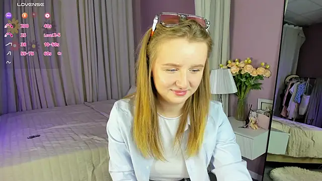 Rina Panic online show from June 4, 1:11 am