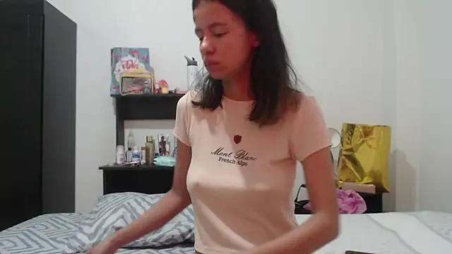 nathaly jones  online show from June 2, 12:18 pm