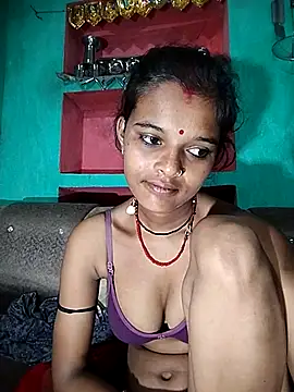 Snapshot of Maya_bhoji chatting on October 14, 12:11 am Maya bhoji online show from October 14, 12:11 am
