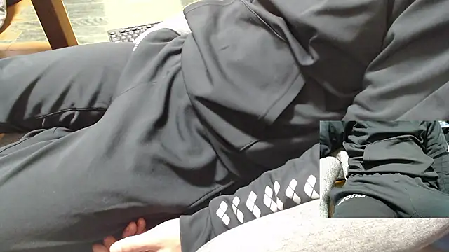 Yasu2000 online show from January 17, 1:21 am