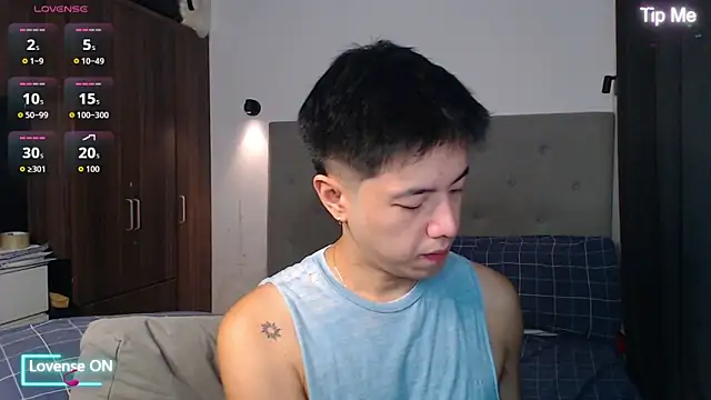 Addictiveboi online show from November 18, 2:06 am