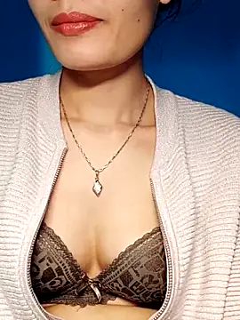 Hinna x online show from November 25, 2:33 am