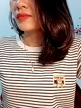 Hinna x online show from March 7, 2:03 pm