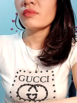 Hinna x online show from March 24, 2:33 pm