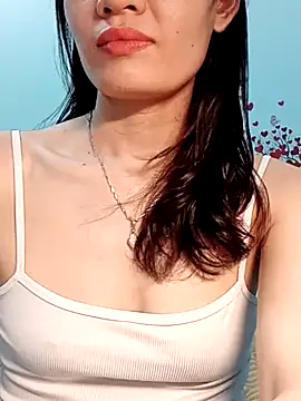 Hinna x online show from June 26, 1:26 pm