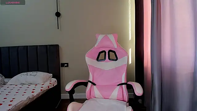 obokozu mai online show from October 10, 4:11 am