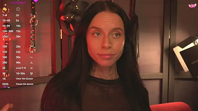 Snapshot of livia_starwars chatting on October 29, 9:38 pm livia starwars online show from October 29, 9:38 pm