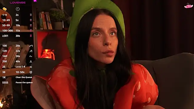 livia starwars online show from October 30, 9:26 pm