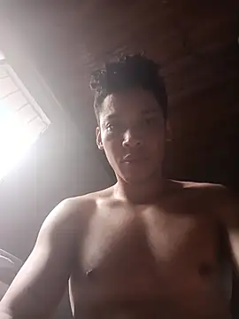 Snapshot of RuiMaddoox chatting on January 6, 2:21 pm RuiMaddoox online show from January 6, 2:21 pm