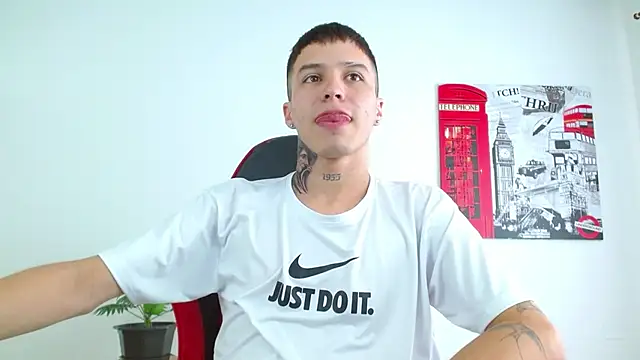 Cumandres18 online show from December 15, 2:10 pm