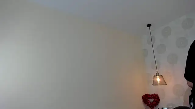 GIANAMILLER6 online show from March 19, 11:58 am