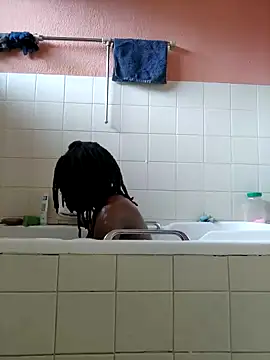 Kateera1 online show from October 5, 1:20 pm