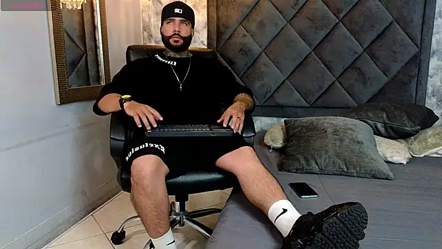 Apolo rousse1 online show from September 22, 8:33 pm