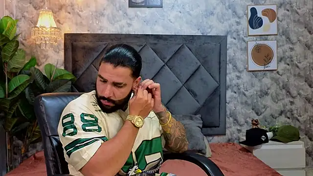 Apolo rousse1 online show from November 12, 8:30 pm