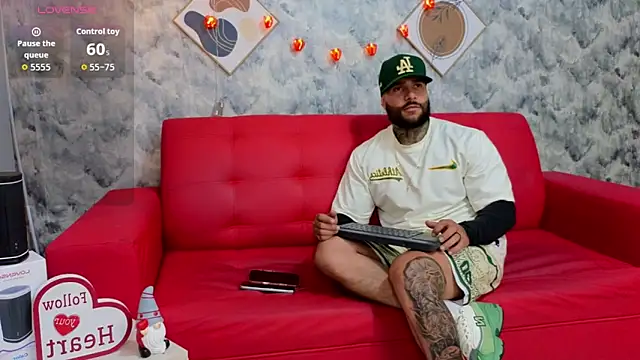 Apolo rousse1 online show from February 10, 9:08 pm