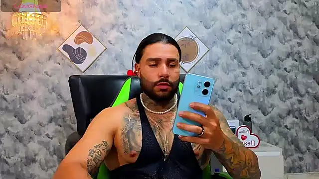 Apolo rousse1 online show from February 27, 10:10 pm