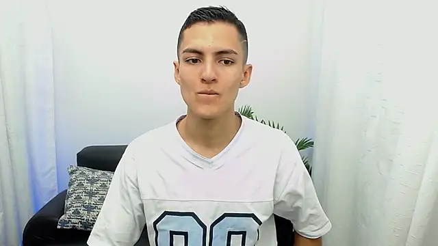 Matiius18 online show from November 7, 1:55 pm