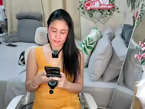 Shiawase1125 online show from September 24, 8:34 pm