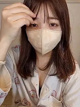 Sakura-japanese- online show from April 18, 12:03 am