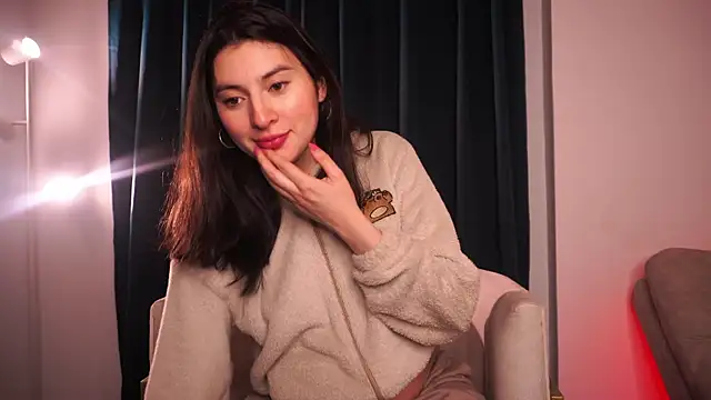 Auralea online show from October 17, 4:48 am