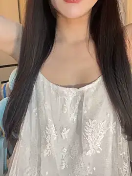 Snapshot of Dior_baby chatting on February 27, 2:33 am Dior baby online show from February 27, 2:33 am