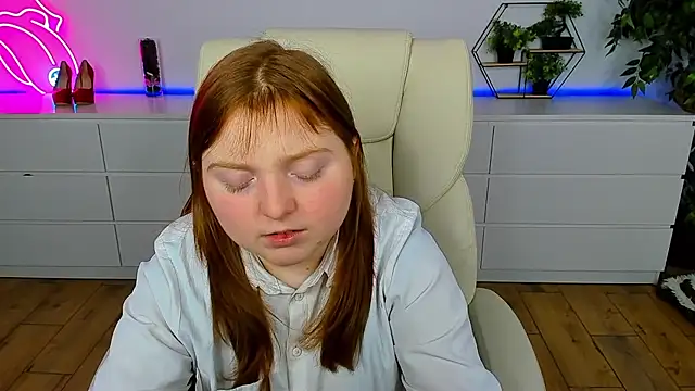 KattyRose8 online show from February 5, 6:45 pm