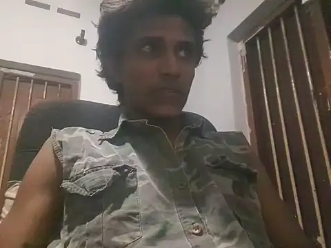 Snapshot of Ashy2001 chatting on September 11, 5:51 am Ashy2001 online show from September 11, 5:51 am