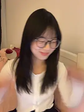 Ella-A9 online show from November 27, 3:25 pm