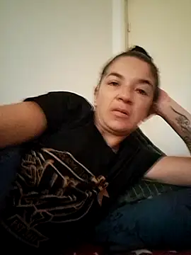 Snapshot of alinaalinutzq chatting on September 20, 3:02 pm alinaalinutzq online show from September 20, 3:02 pm