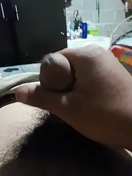 Snapshot of jann1900 chatting on February 21, 1:06 am jann1900 online show from February 21, 1:06 am