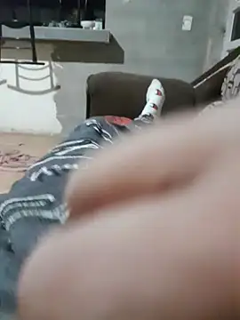 Snapshot of jann1900 chatting on March 4, 4:29 am jann1900 online show from March 4, 4:29 am