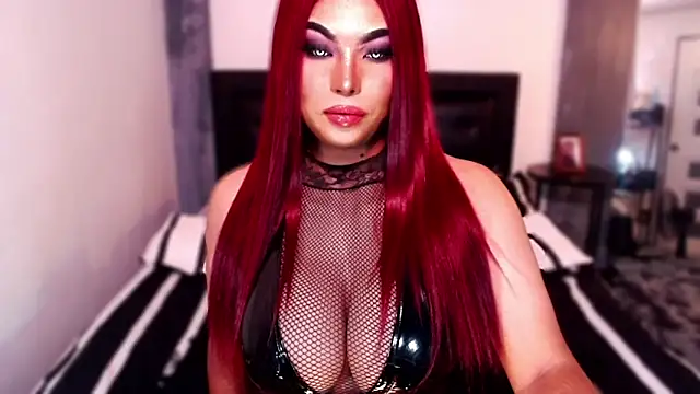 Snapshot of xTrixieMae chatting on September 25, 4:05 am xTrixieMae online show from September 25, 4:05 am