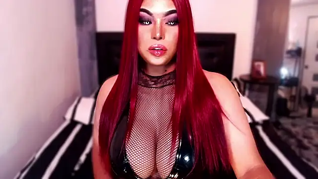 Snapshot of xTrixieMae chatting on September 30, 6:18 am xTrixieMae online show from September 30, 6:18 am