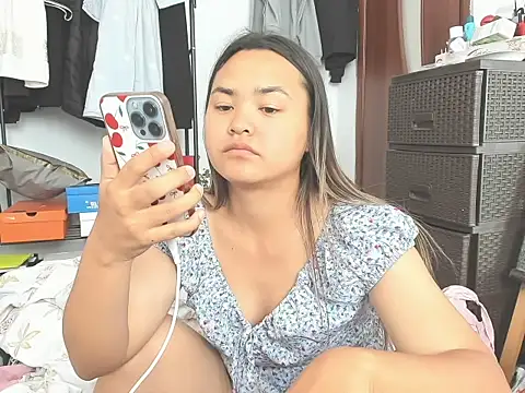 Snapshot of saika_blush chatting on July 10, 3:22 am saika blush online show from July 10, 3:22 am