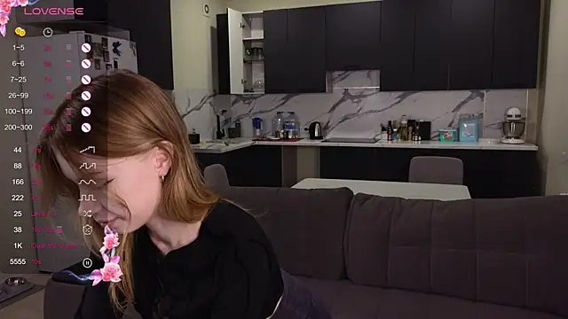 Snapshot of Sara_kaya chatting on October 22, 6:07 pm Sara kaya online show from October 22, 6:07 pm