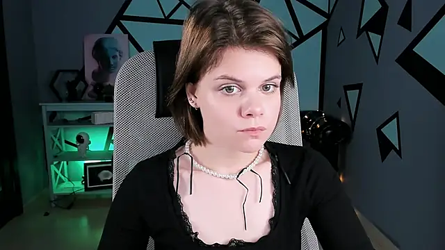 EllieMurler online show from November 20, 9:09 am