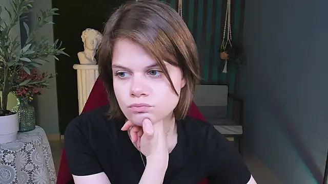 EllieMurler online show from November 24, 9:09 am