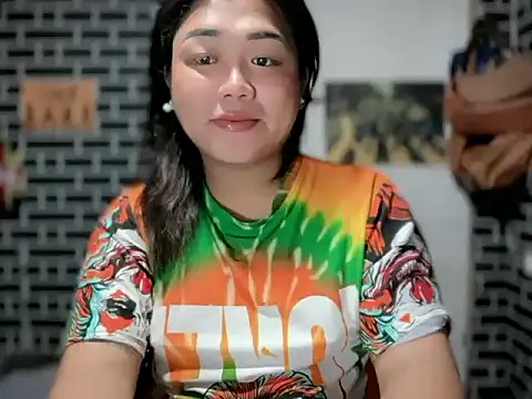 Snapshot of luluakovi_69 chatting on June 3, 1:57 pm luluakovi 69 online show from June 3, 1:57 pm